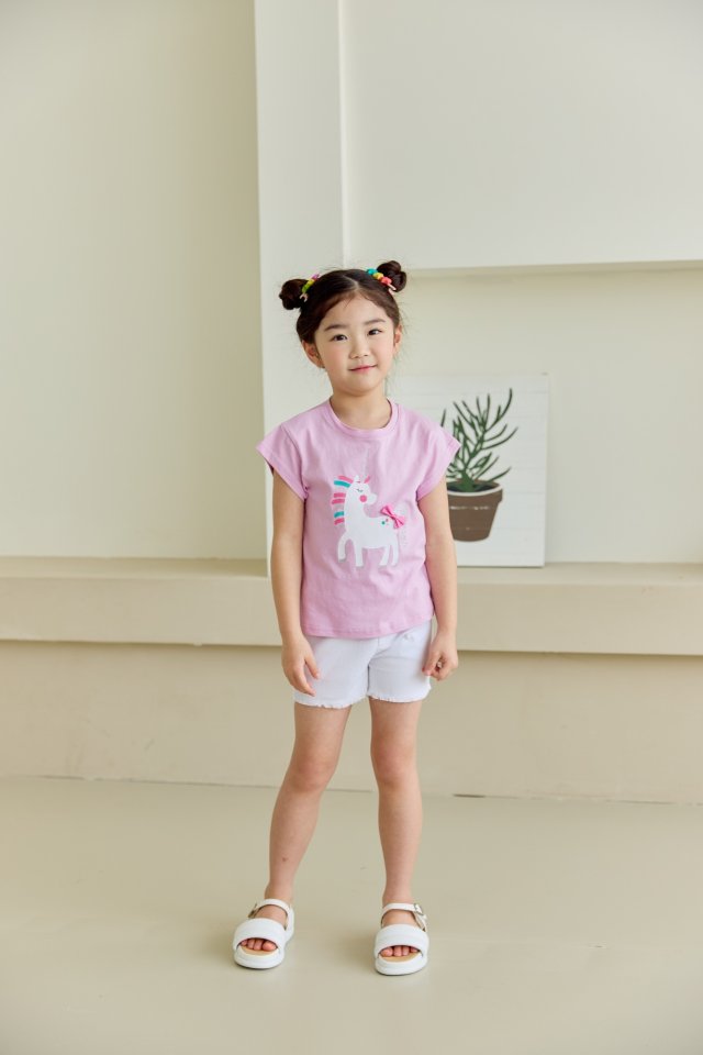 Unicorn Tee